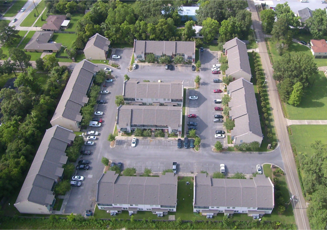 Building Photo - 2202 Aubin Ln