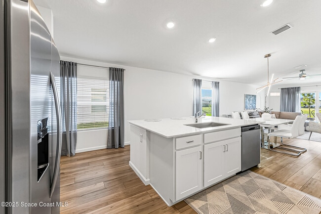 Building Photo - 1377 Colebrook Cir SW