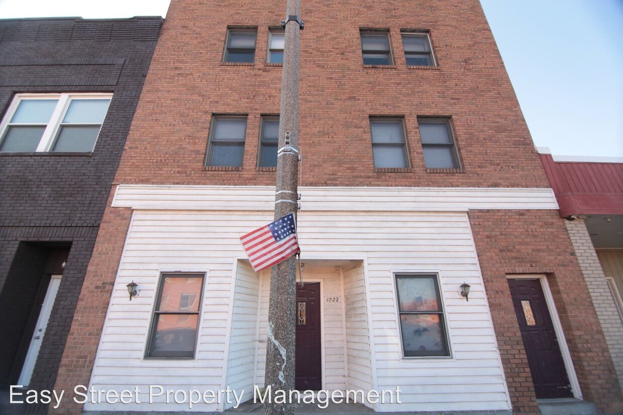Primary Photo - 1022 15th Ave