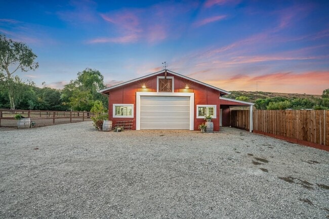 Building Photo - 975 Llagas Rd