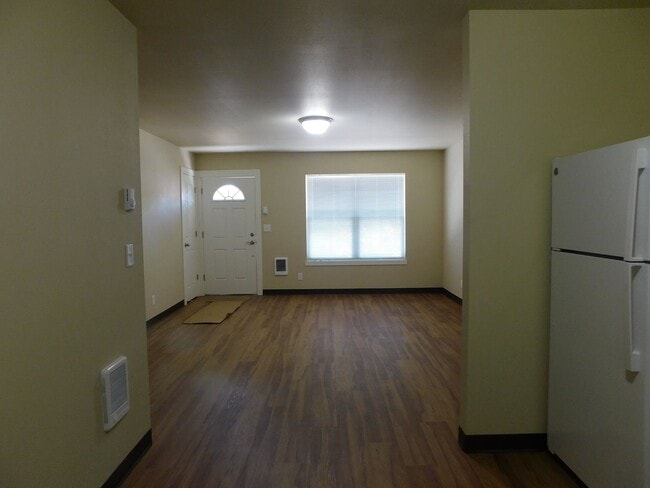 Building Photo - 1114as