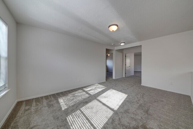 Foto del edificio - 3123 Mountainside Pkwy NE