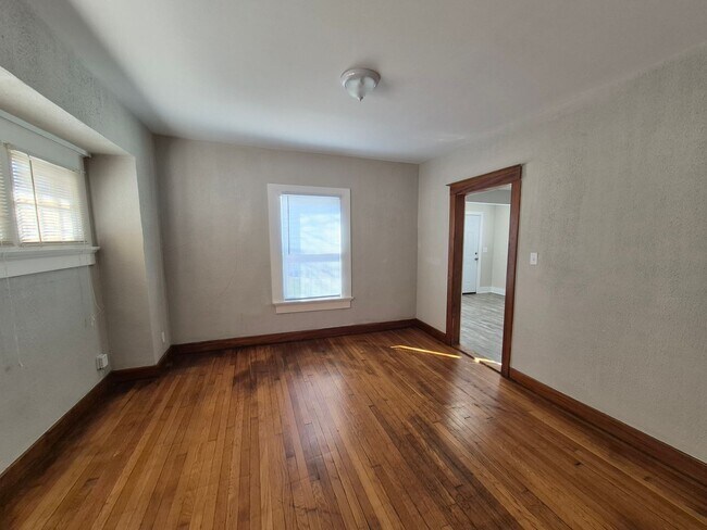 Foto del edificio - Gorgeous large 3-bedroom house