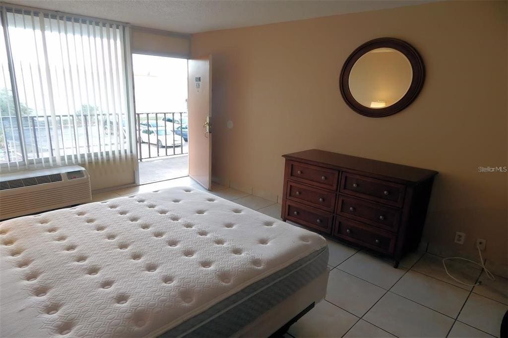 Foto del edificio - 7900 S Orange Blossom Trail