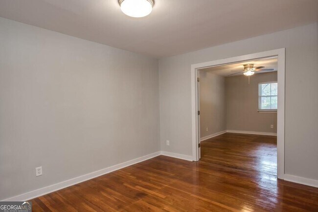Building Photo - 880 St Charles Ave NE