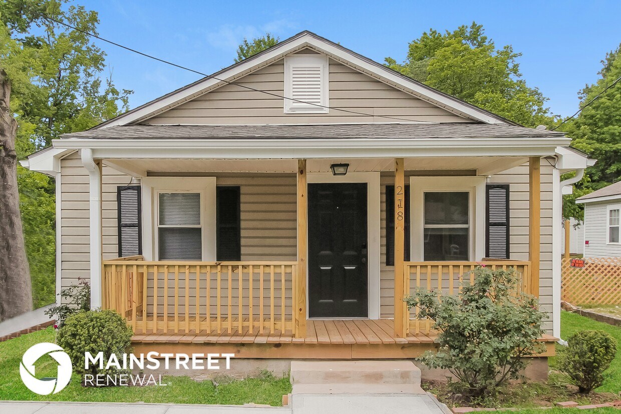 Foto principal - 218 E Todd Ln