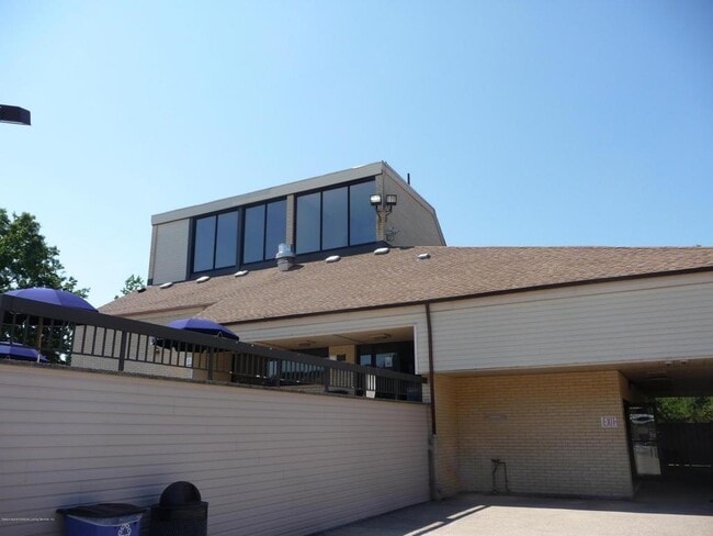 Building Photo - 19 Donna Ct