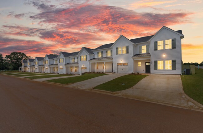 Building Photo - 214 Clifton Dr