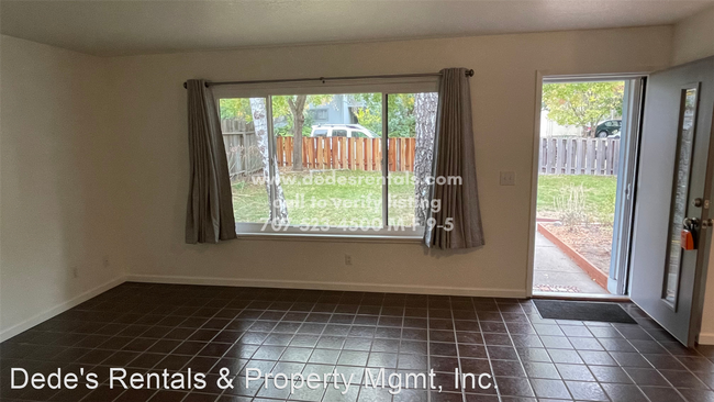Foto del edificio - 2 br, 2 bath House - 7920 Swartz Ave