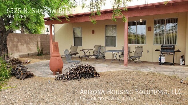 Foto del edificio - 6525 N Shadow Bluff Dr