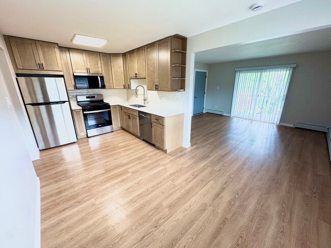 Building Photo - 4528 Elm Ave