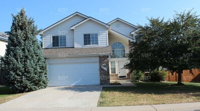 Building Photo - 424 Saturn Dr