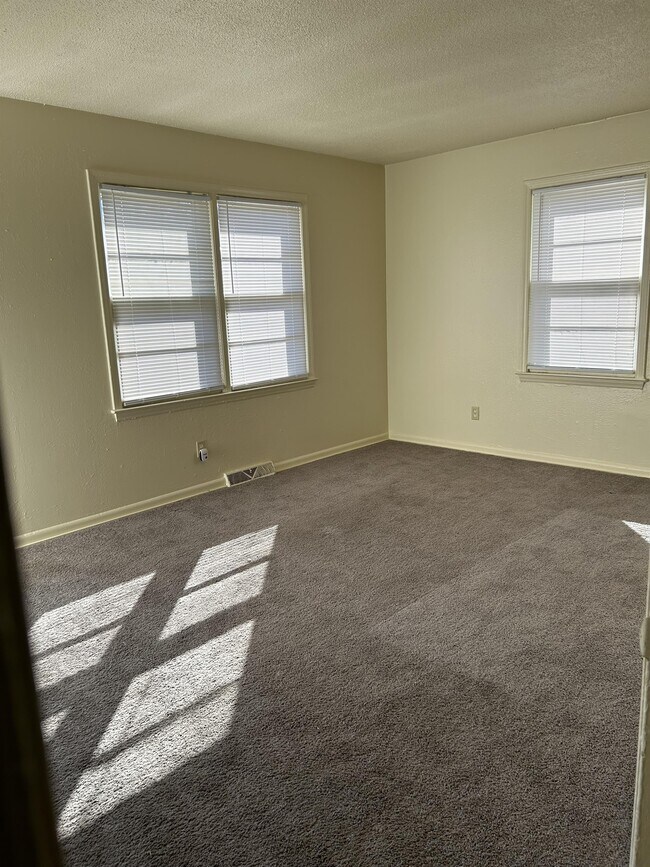 Foto del edificio - 1813 Ashcraft Ave