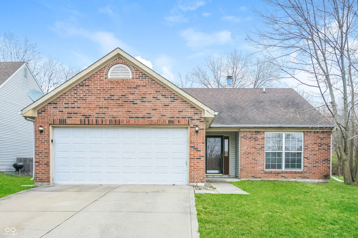 Primary Photo - 758 Muirfield Dr