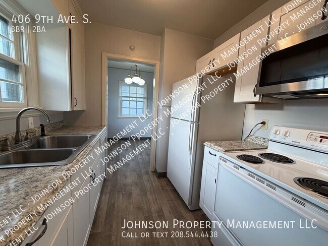 Foto del edificio - 406 9th Ave S