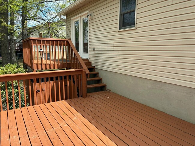 Foto del edificio - 111 Everette Pl