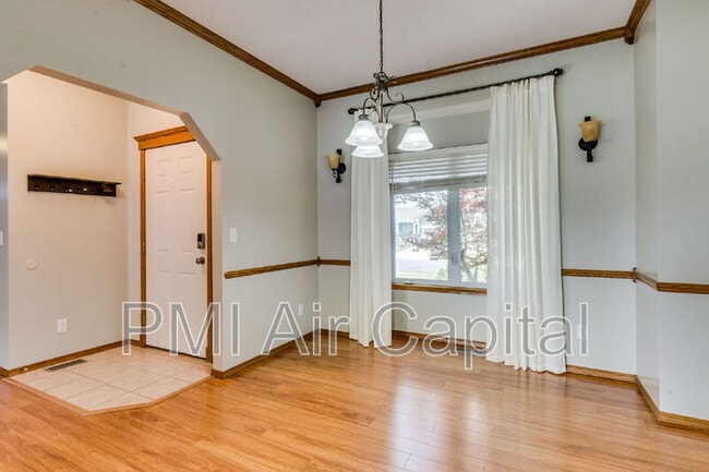 Foto del edificio - 2431 E Eastridge St