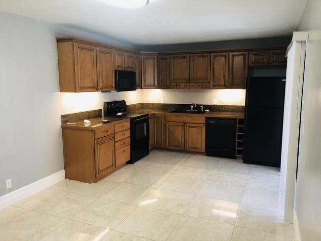 Building Photo - 2152  White Pine Circle D Greenacres Fl 33415