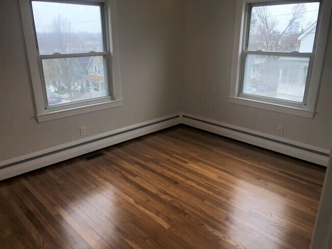 Foto del edificio - 98 Moreland St