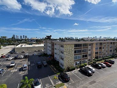 Foto del edificio - 330 SE 2nd St
