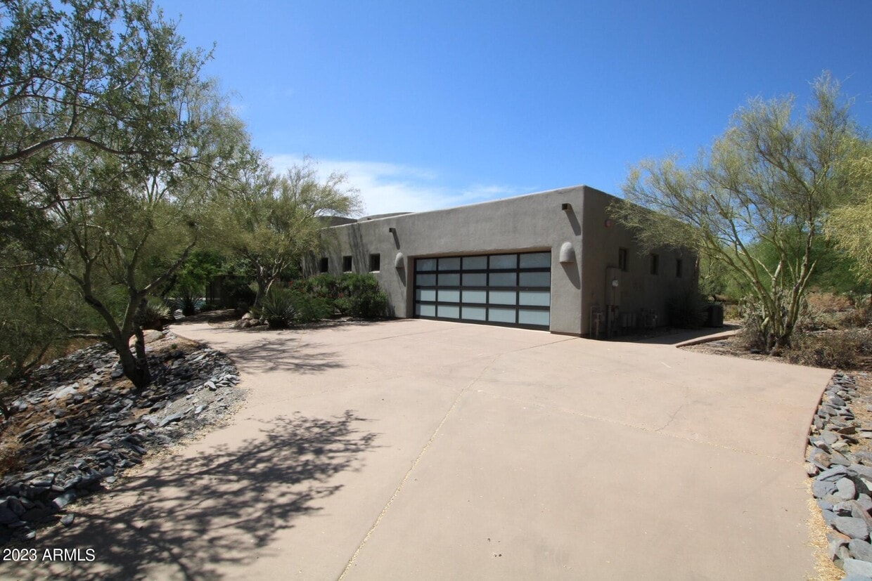 5844 Carefree Mountain Dr, Carefree, AZ 85377 House for Rent in