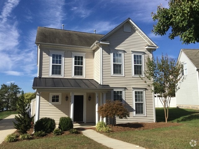 Building Photo - 2558 Sunberry Ln NW