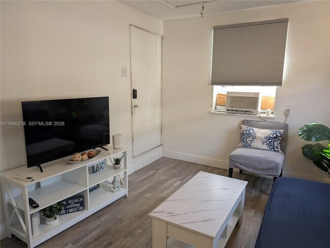 Foto del edificio - 311 SW 2nd Ave