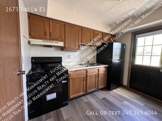 Foto del edificio - 1673 Tiki Ln