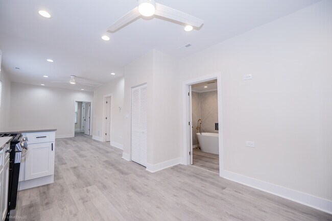 Foto del edificio - 2113 N Bingham St