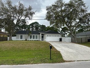 Building Photo - 2150 SW Biella Ave