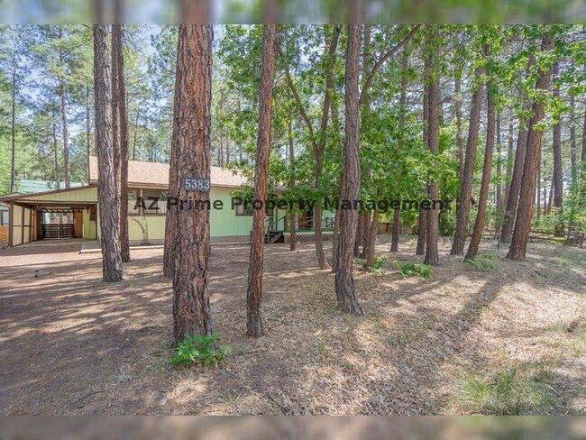 Foto del edificio - 5383 Glenwood Ln