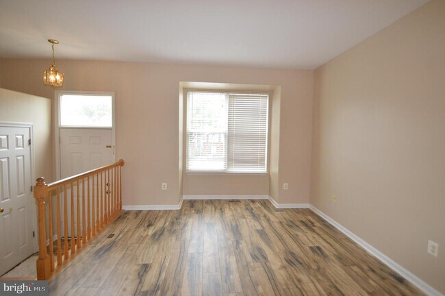Building Photo - 21083 Mossy Glen Terrace