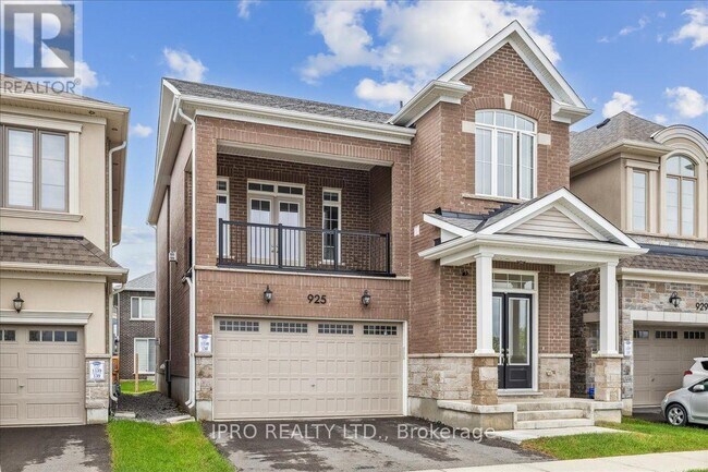 Photo du bâtiment - 925 Hickory Cres