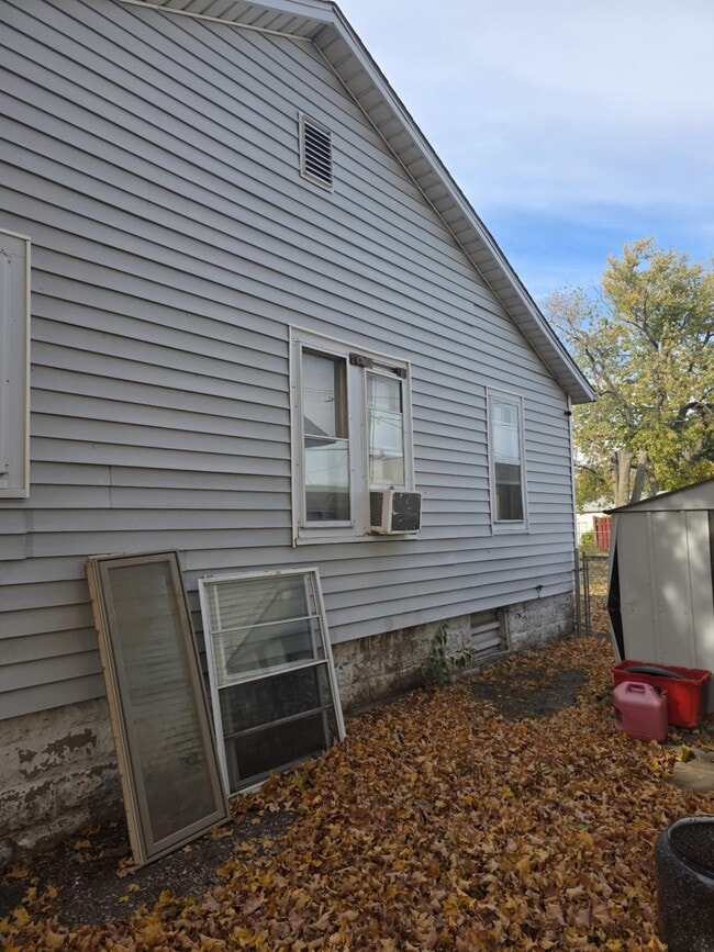 Foto del edificio - 1180 E Mueller Ave