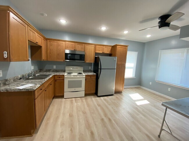 Foto del edificio - 3821 Taylor St