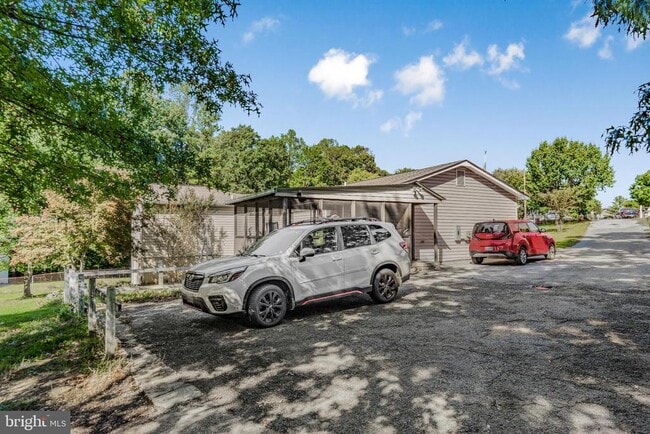 Building Photo - 38426 Laurel Ridge Ct