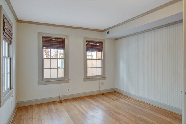 Building Photo - 38 Ashe Street Apt #B, Charleston, SC 2940...