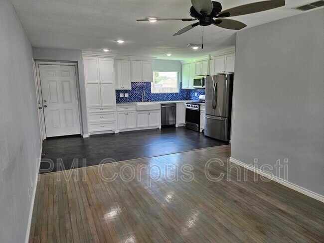 Building Photo - 6418 Bernice Dr
