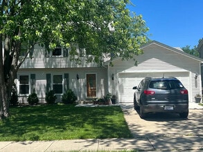 Building Photo - 552 Dawes Ave