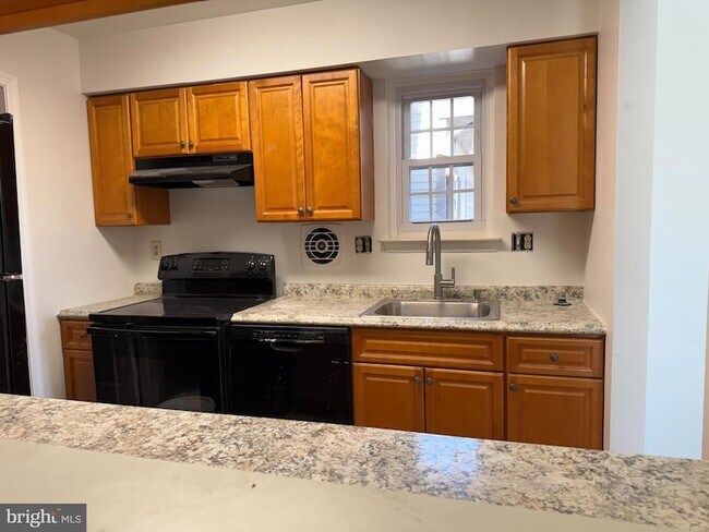 Foto del edificio - 632B Palmer Ln