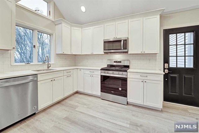 Foto principal - 241 Glen Ave