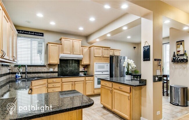 Building Photo - 18316 11th Ave Ct E