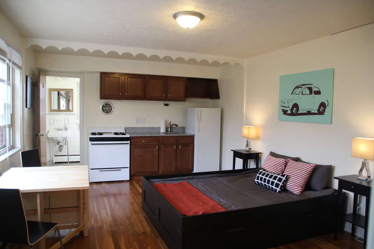 Primary Photo - 2751 Arbor Ave