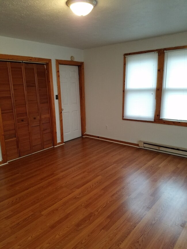 Building Photo - 211 Gussie Ave