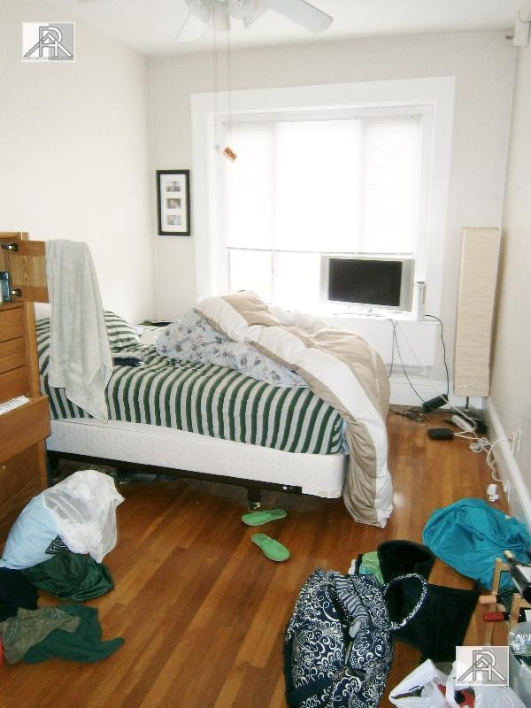 Building Photo - 1491 Beacon St