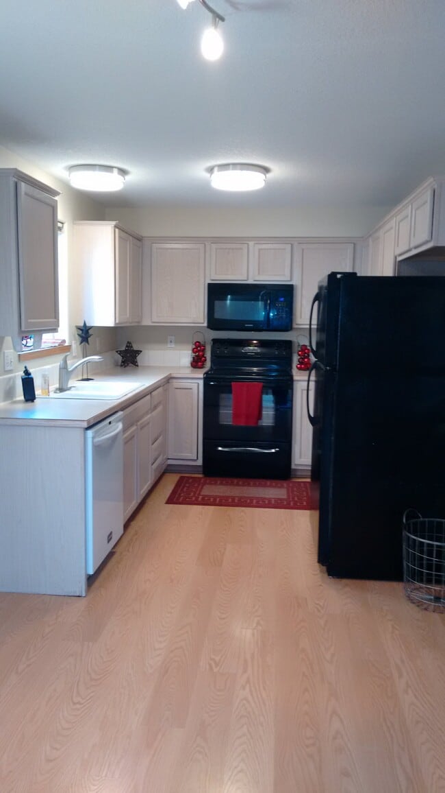 11031 SW Verde Terrace, Tigard, OR 97223 Townhome Rentals in Tigard