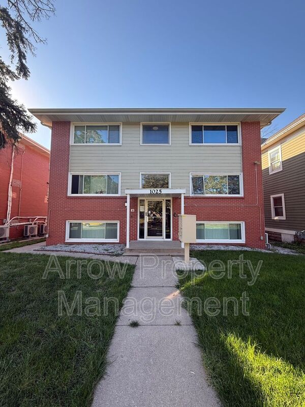 Building Photo - 1025 C St