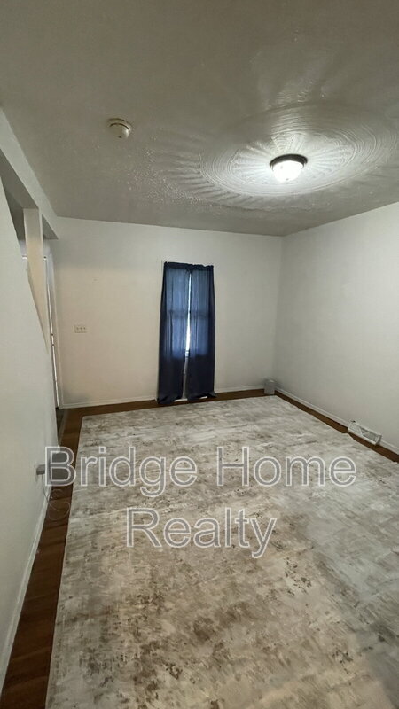 Foto del edificio - 62 Whiteman Ave