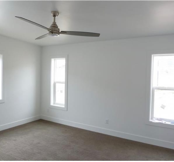 Foto del edificio - 1512 Surprise Valley Rd