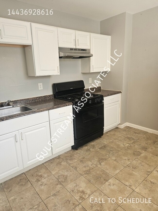 Photo - 817 N Carey St Apartment